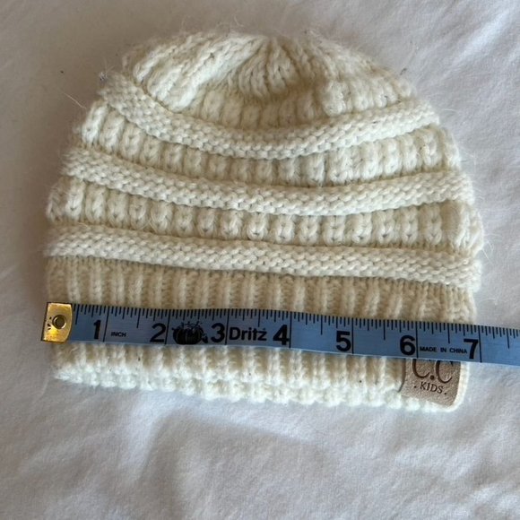 C.C. Kids Children's Knit Ski Beanie Hat, white, cream,‎ soft beanie - Picture 4 of 5